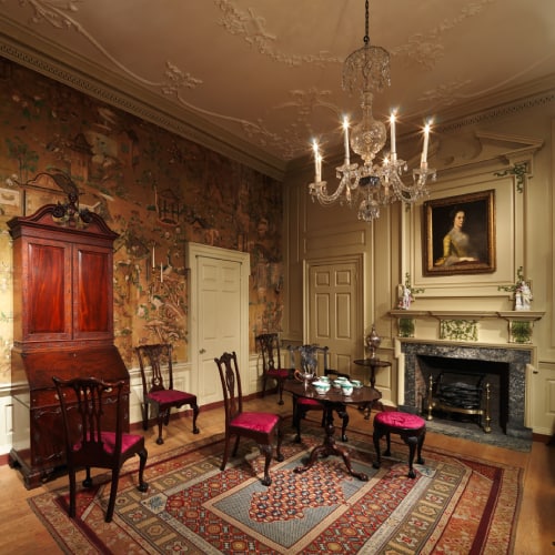 eighteenth century furnished room 